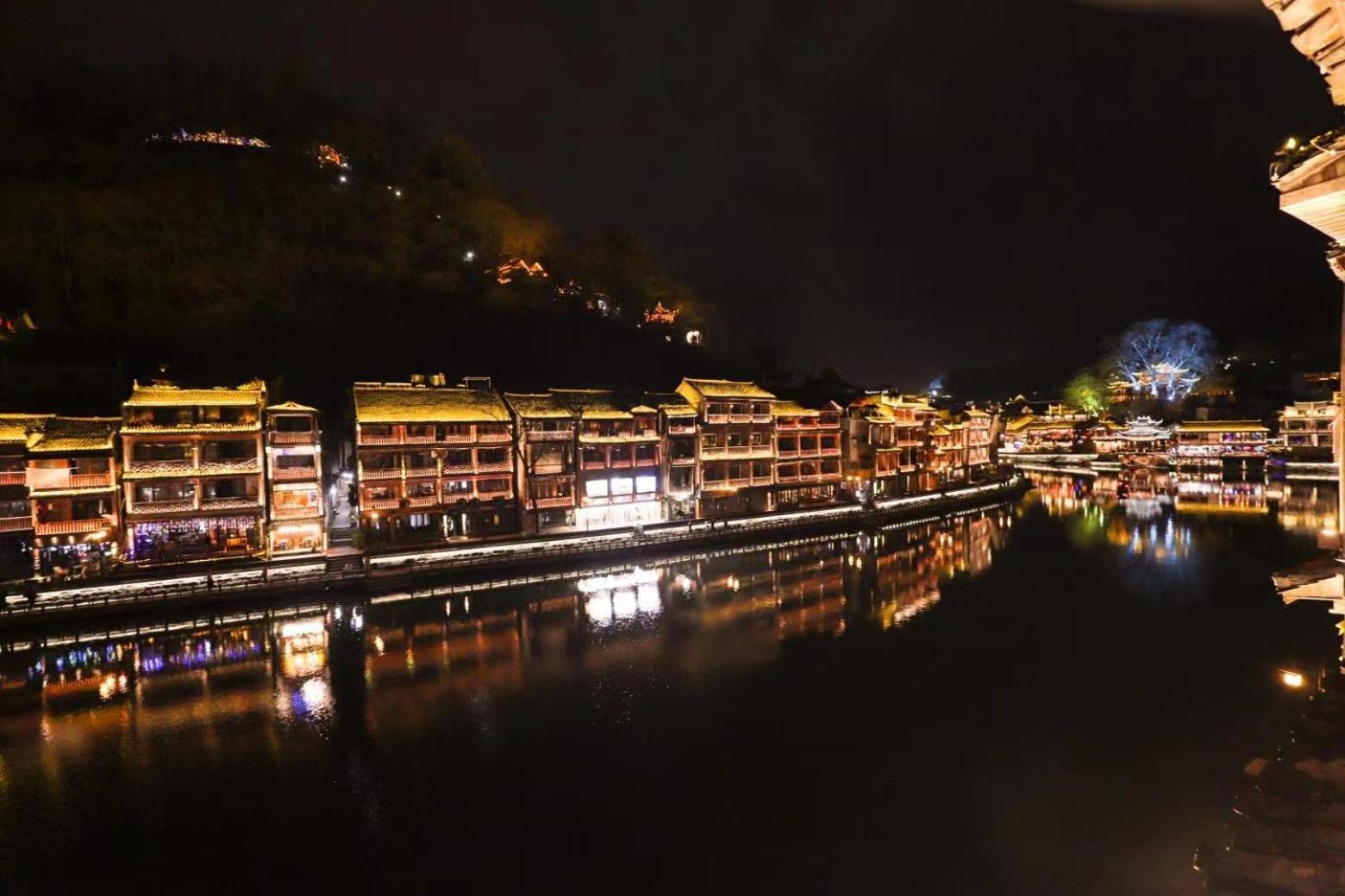 Fenghuang Ancient Town Lazy Cat Riverside Inn 외부 사진
