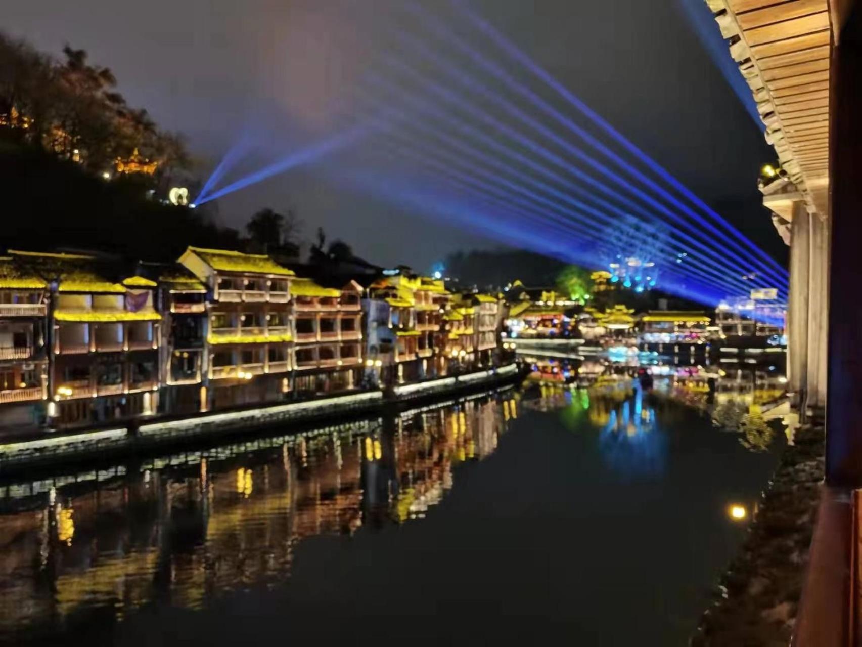 Fenghuang Ancient Town Lazy Cat Riverside Inn 외부 사진