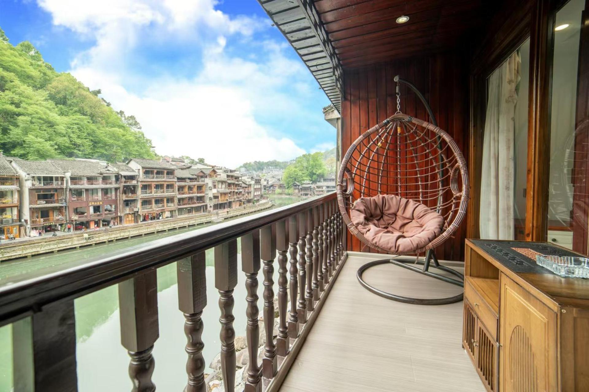 Fenghuang Ancient Town Lazy Cat Riverside Inn 외부 사진