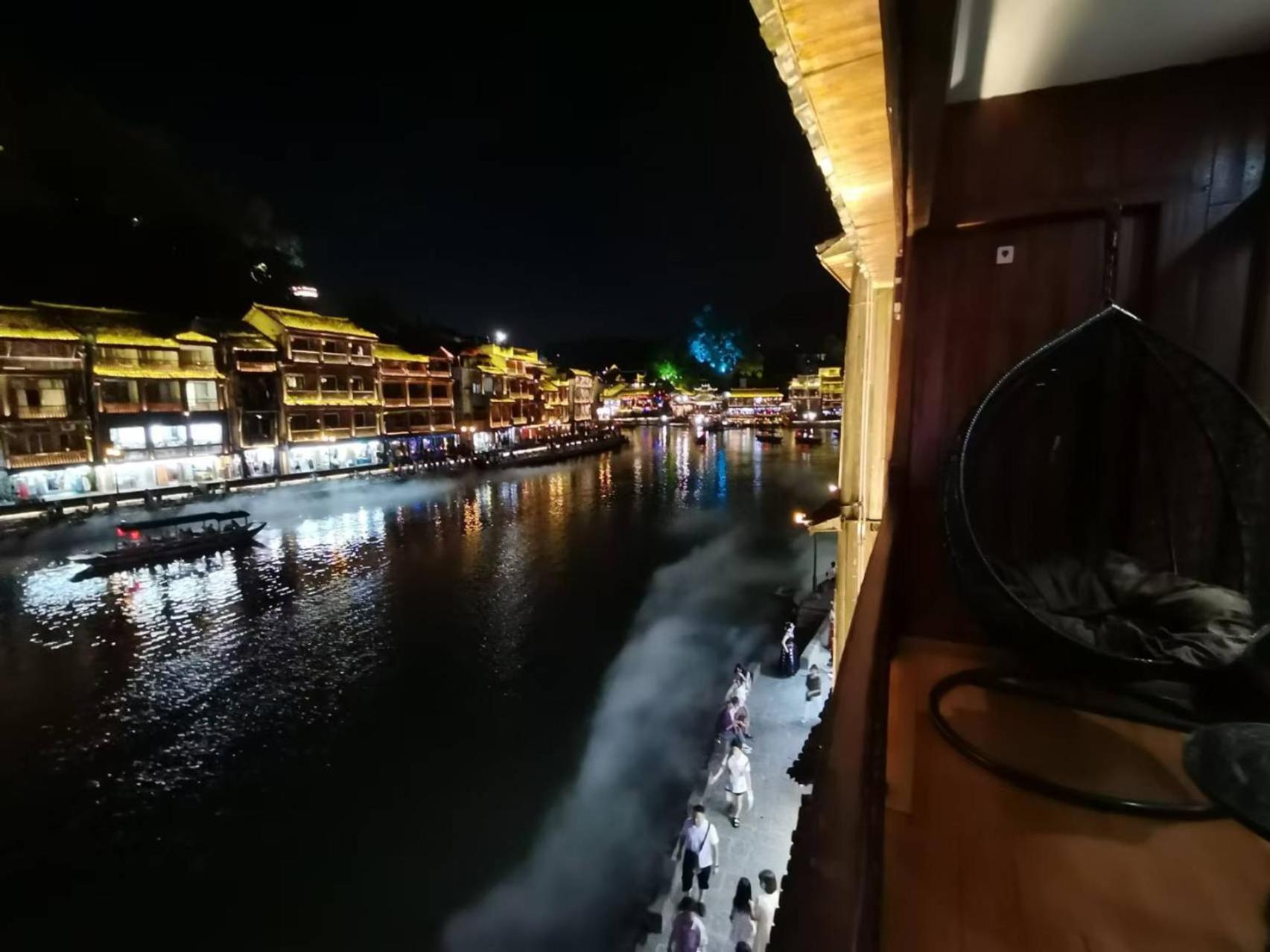 Fenghuang Ancient Town Lazy Cat Riverside Inn 외부 사진
