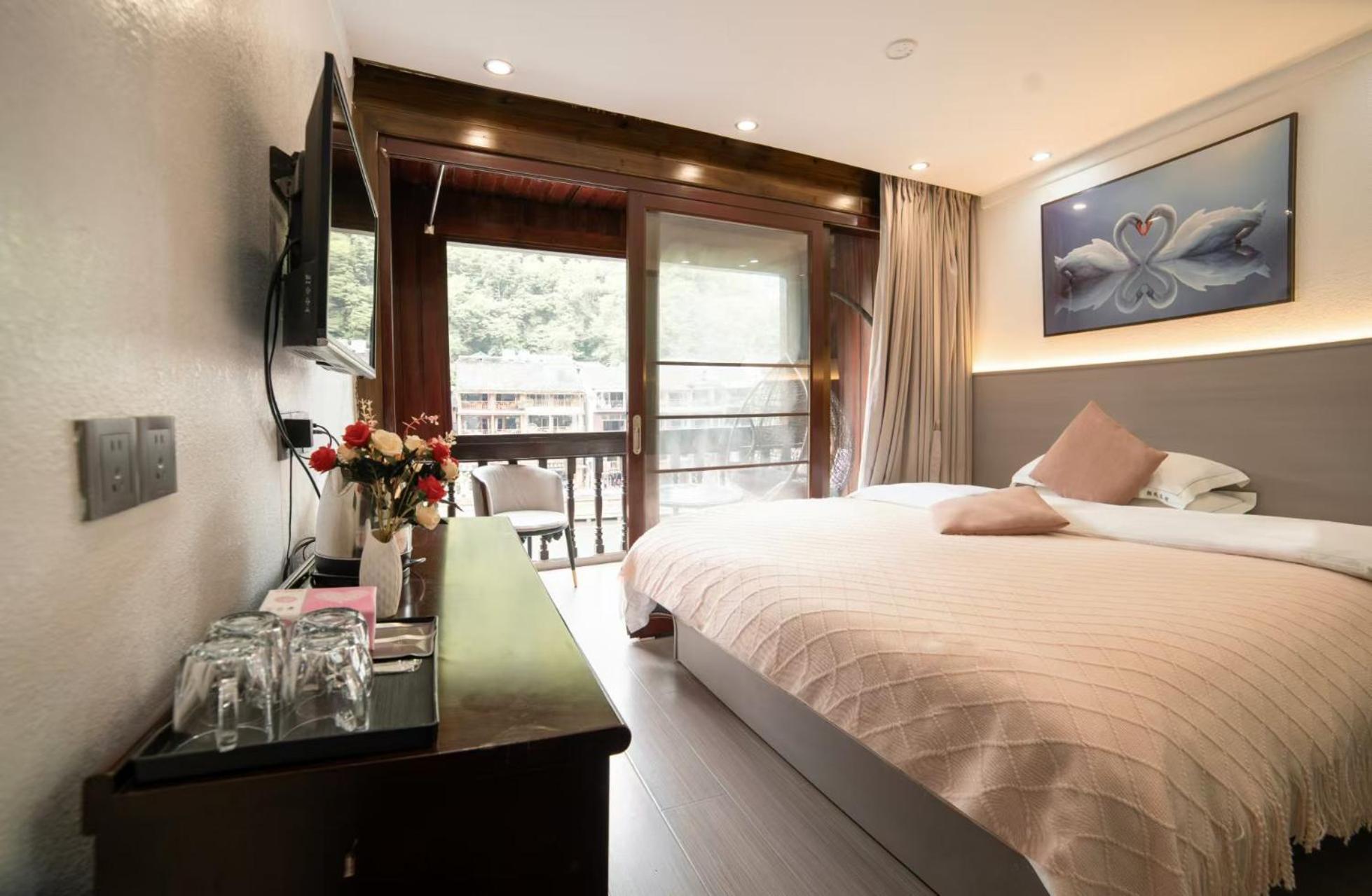 Fenghuang Ancient Town Lazy Cat Riverside Inn 외부 사진