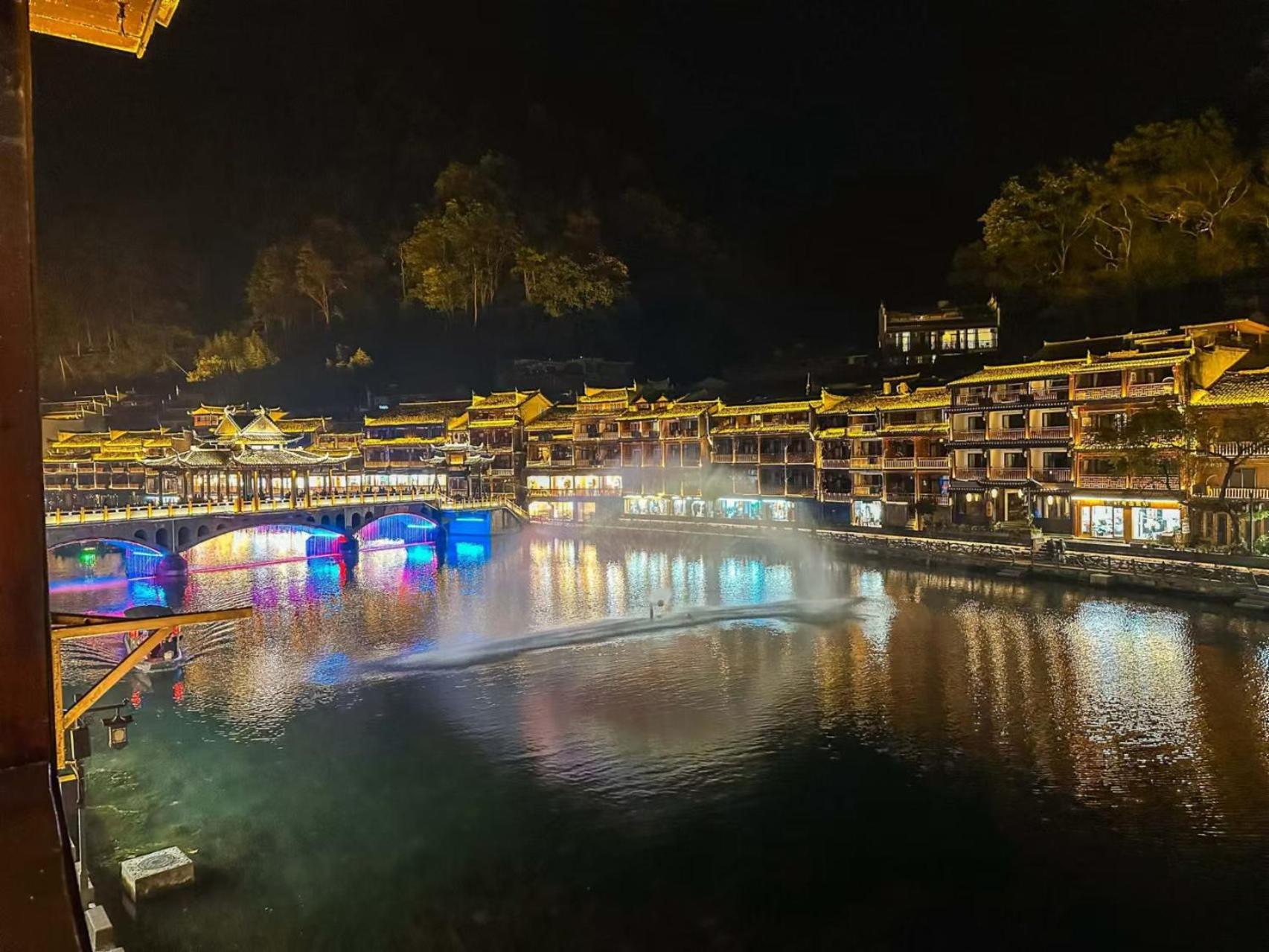Fenghuang Ancient Town Lazy Cat Riverside Inn 외부 사진