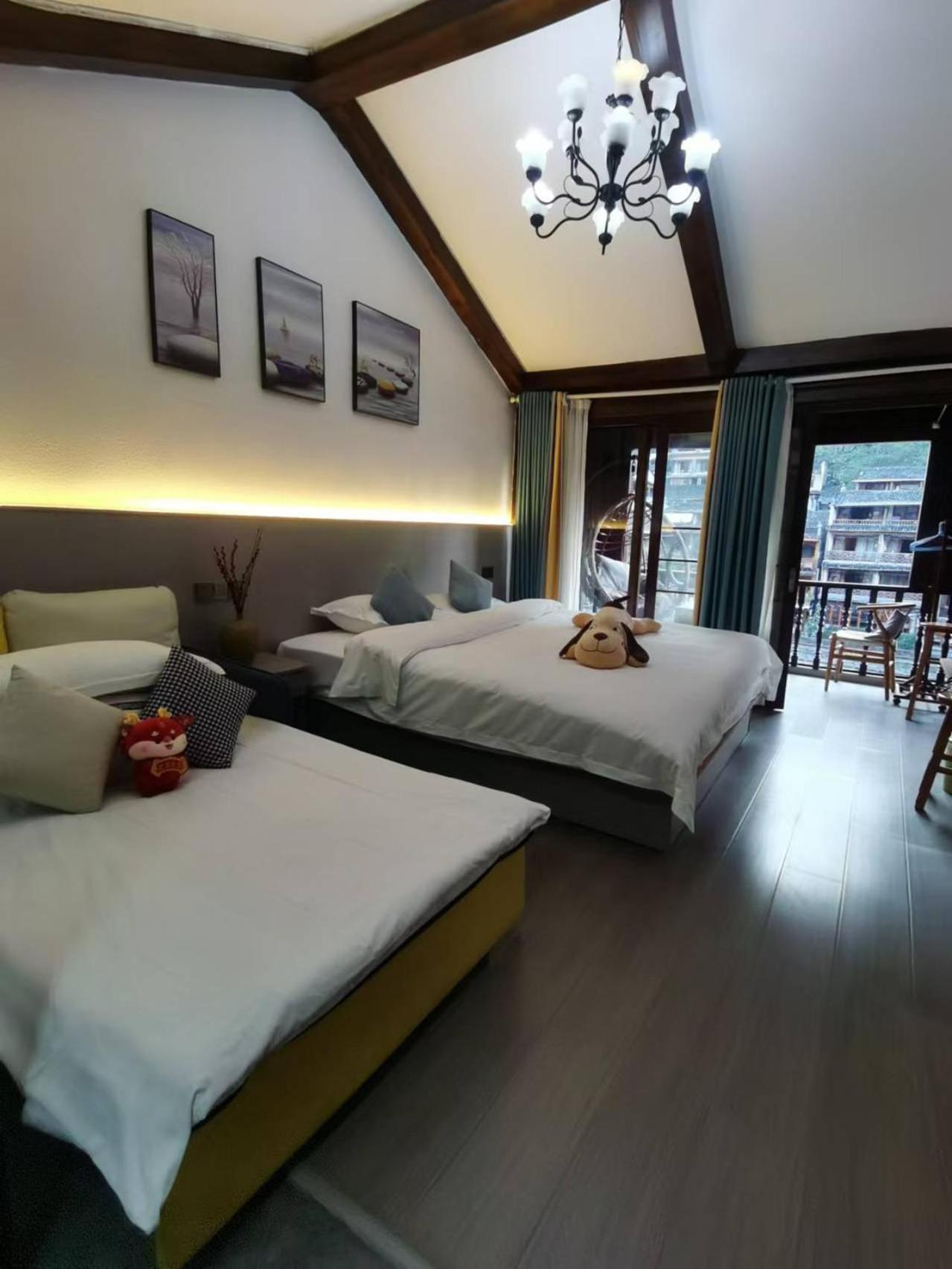 Fenghuang Ancient Town Lazy Cat Riverside Inn 외부 사진